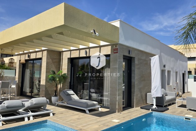 Villa - Tweedehands - Los Montesinos -
                Costa Blanca