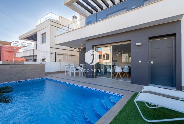 Villa - Tweedehands - Orihuela Costa -
                Costa Blanca