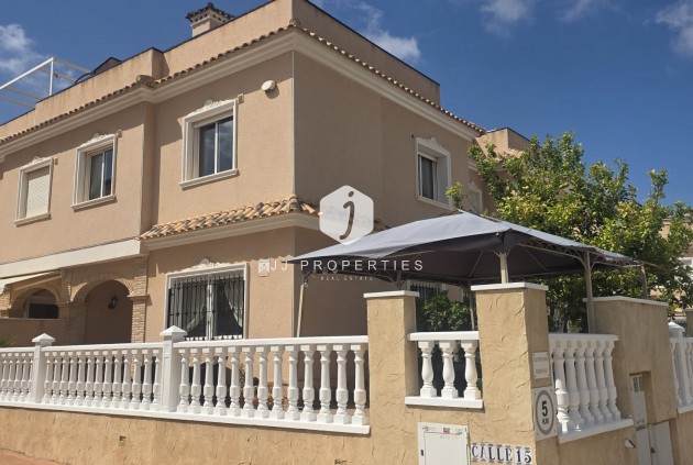 Villa - Tweedehands - Orihuela Costa -
                Costa Blanca