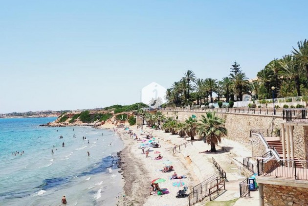 Villa - Tweedehands - Orihuela Costa -
                Punta Prima