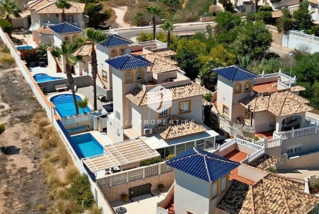 Villa - Tweedehands - Playa Flamenca -
                Costa Blanca