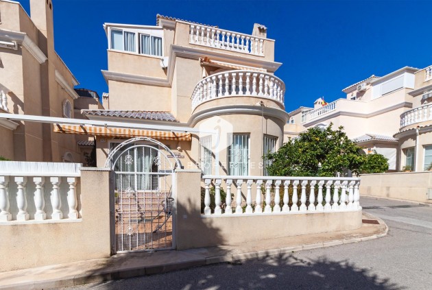 Villa - Z drugiej ręki - Orihuela Costa -
                Los Almendros-la Florida