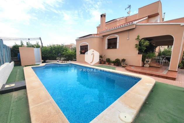 Villa - Z drugiej ręki - Torrevieja -
                aguas nuevas