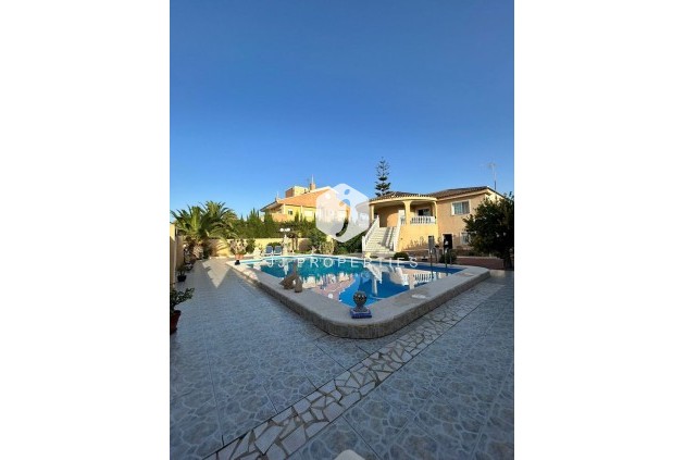 Villa - Z drugiej ręki - Torrevieja -
                aguas nuevas