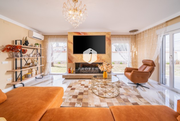 Villa - Z drugiej ręki - Torrevieja -
                Costa Blanca