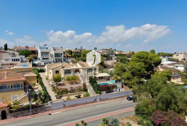 Villa - Z drugiej ręki - Torrevieja -
                Costa Blanca