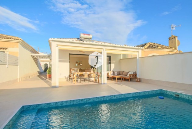 Villa - Z drugiej ręki - Torrevieja -
                Costa Blanca