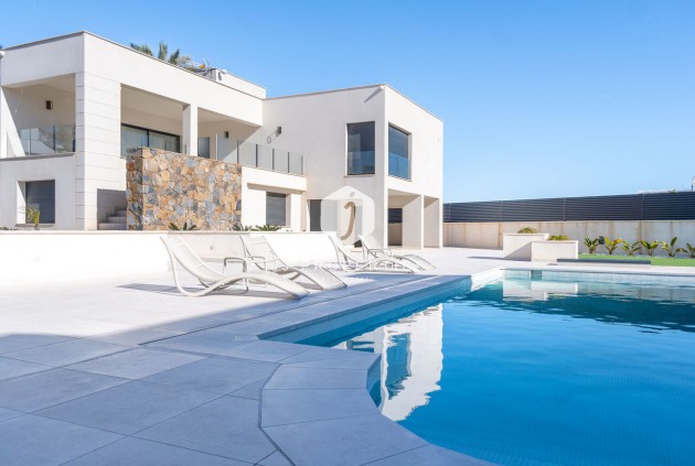 Villa - Z drugiej ręki - Torrevieja -
                La Valeta