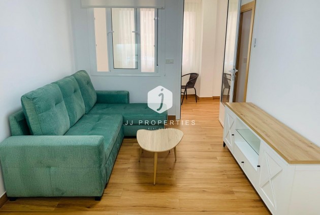 Wohnung - Aus zweiter Hand -
            Torrevieja - C-25981