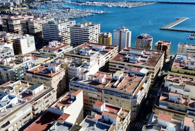 Wohnung - Aus zweiter Hand -
            Torrevieja - C-50706