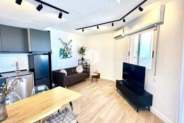 Wohnung - Aus zweiter Hand - Torrevieja -
                Centro