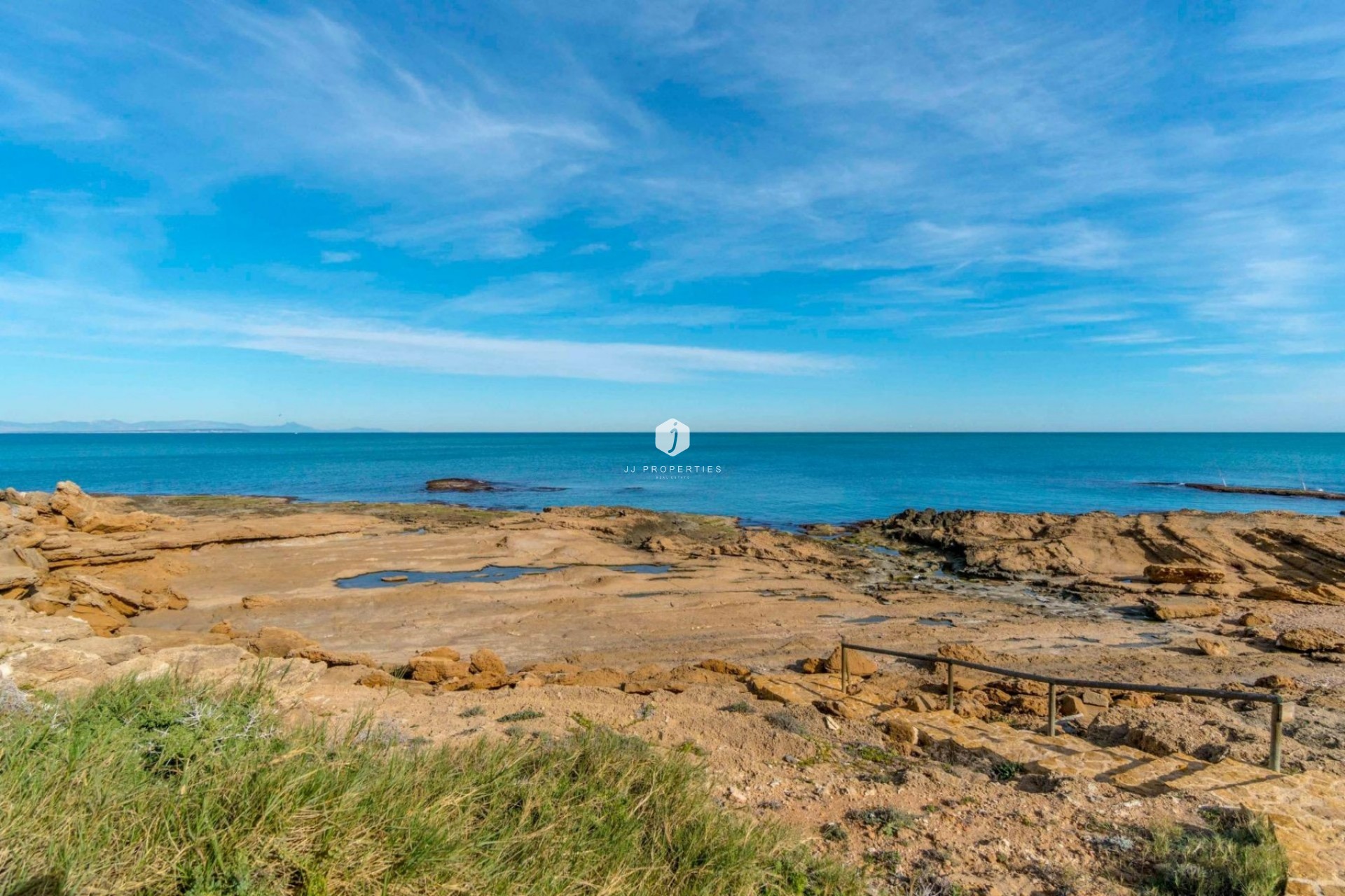 Wynajem długoterminowy - Mieszkanie w bloku -
Torrevieja - Cabo cervera