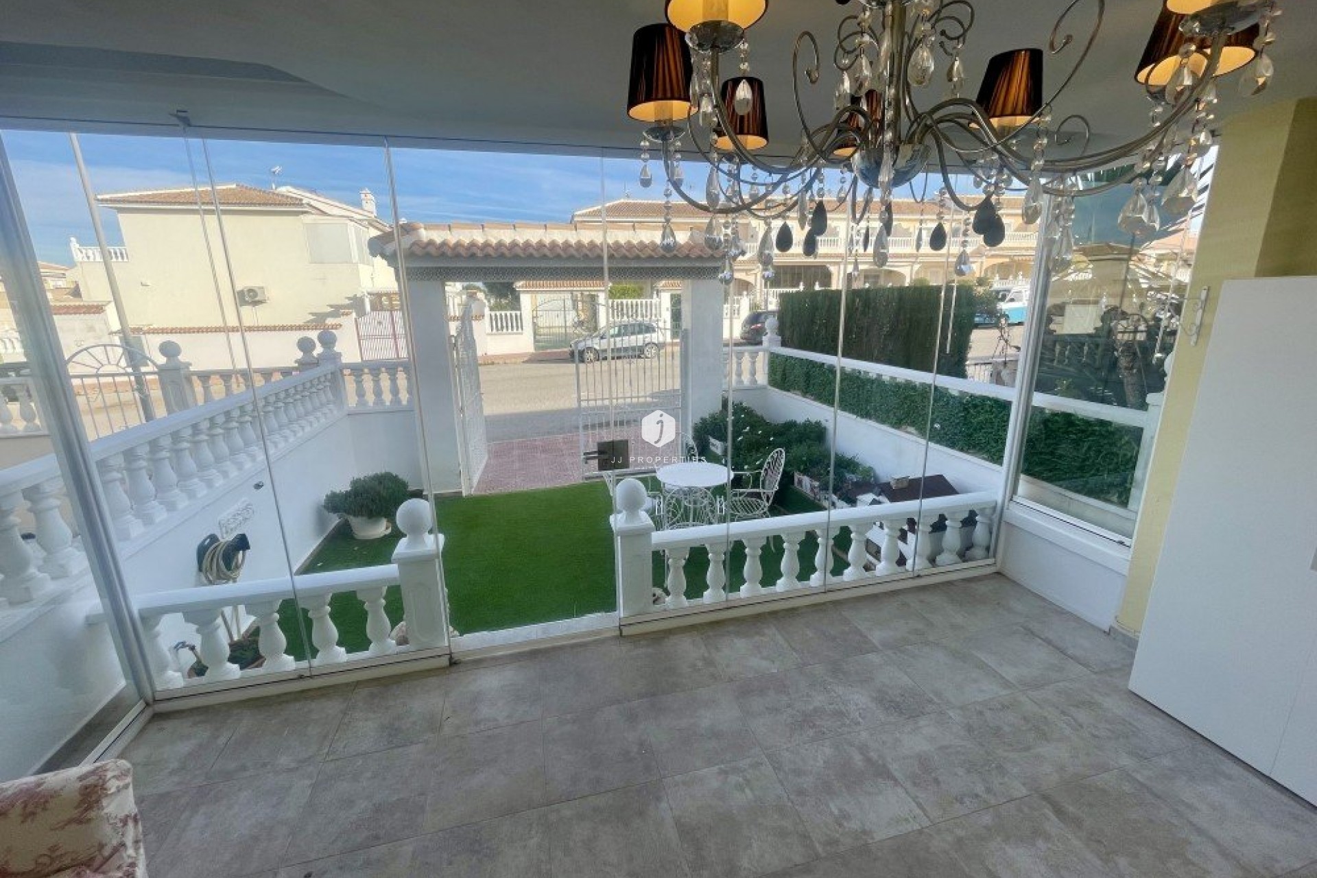 Z drugiej ręki - Bungalow -
Benijofar - Costa Blanca
