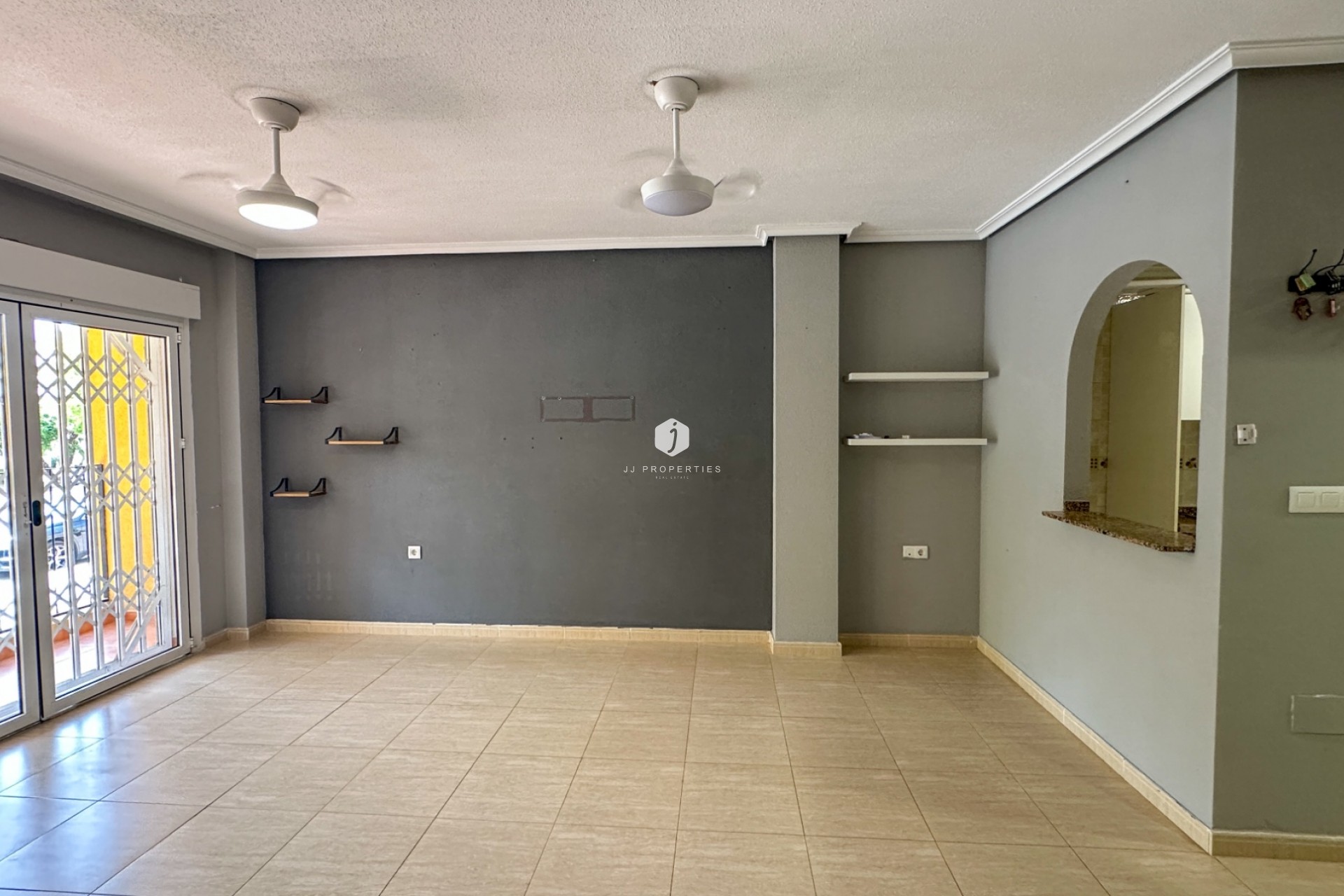 Z drugiej ręki - Bungalow -
Daya Nueva - Costa Blanca