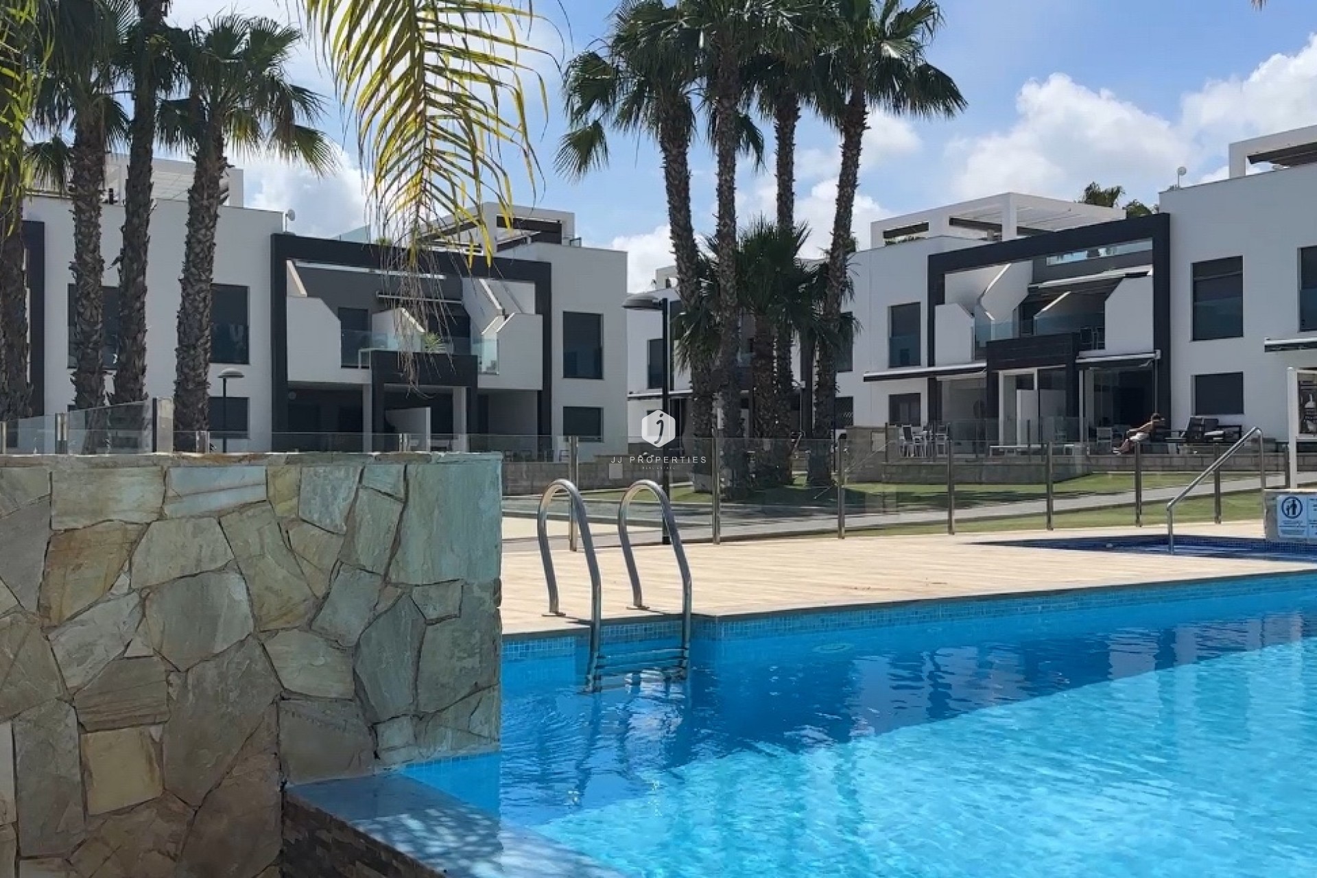 Z drugiej ręki - Bungalow -
La Zenia - Costa Blanca