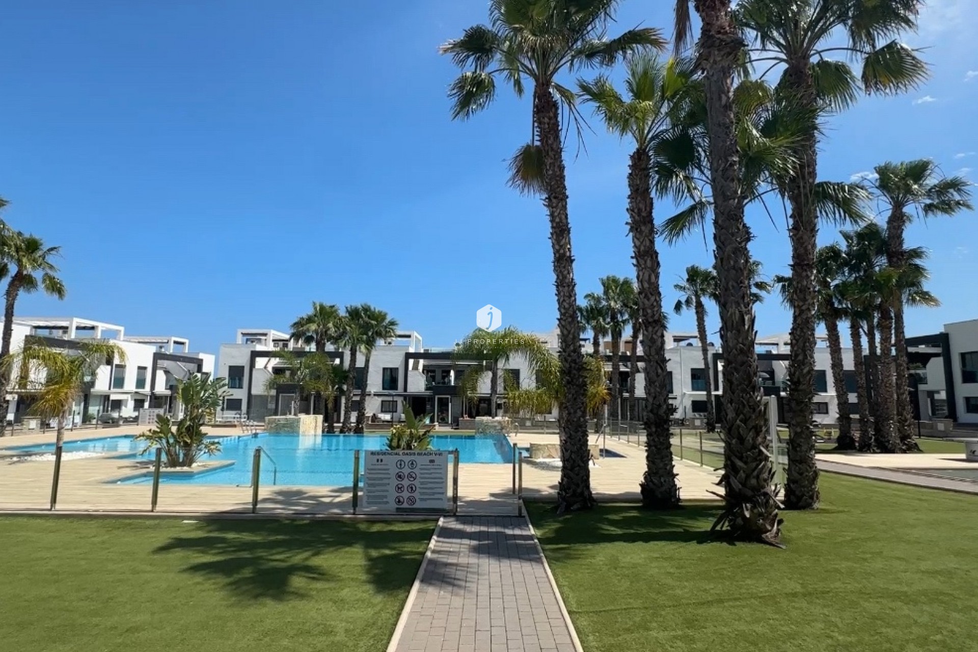 Z drugiej ręki - Bungalow -
La Zenia - Costa Blanca
