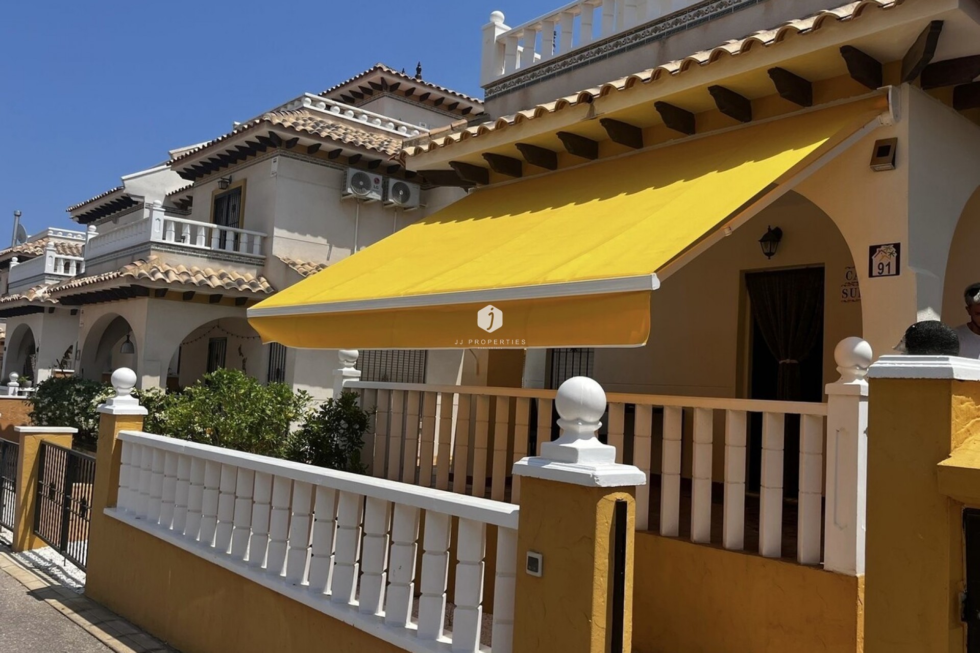 Z drugiej ręki - Bungalow -
Lomas de Caboroig - Costa Blanca
