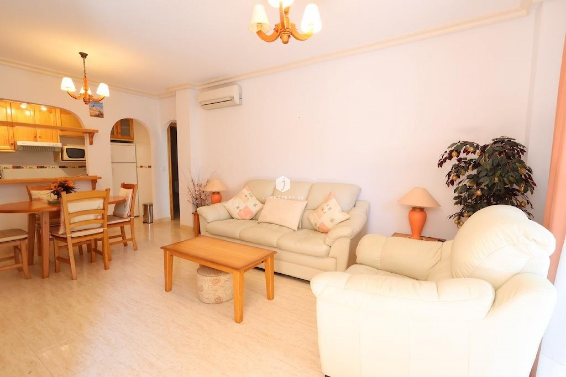 Z drugiej ręki - Bungalow -
Orihuela Costa - Costa Blanca