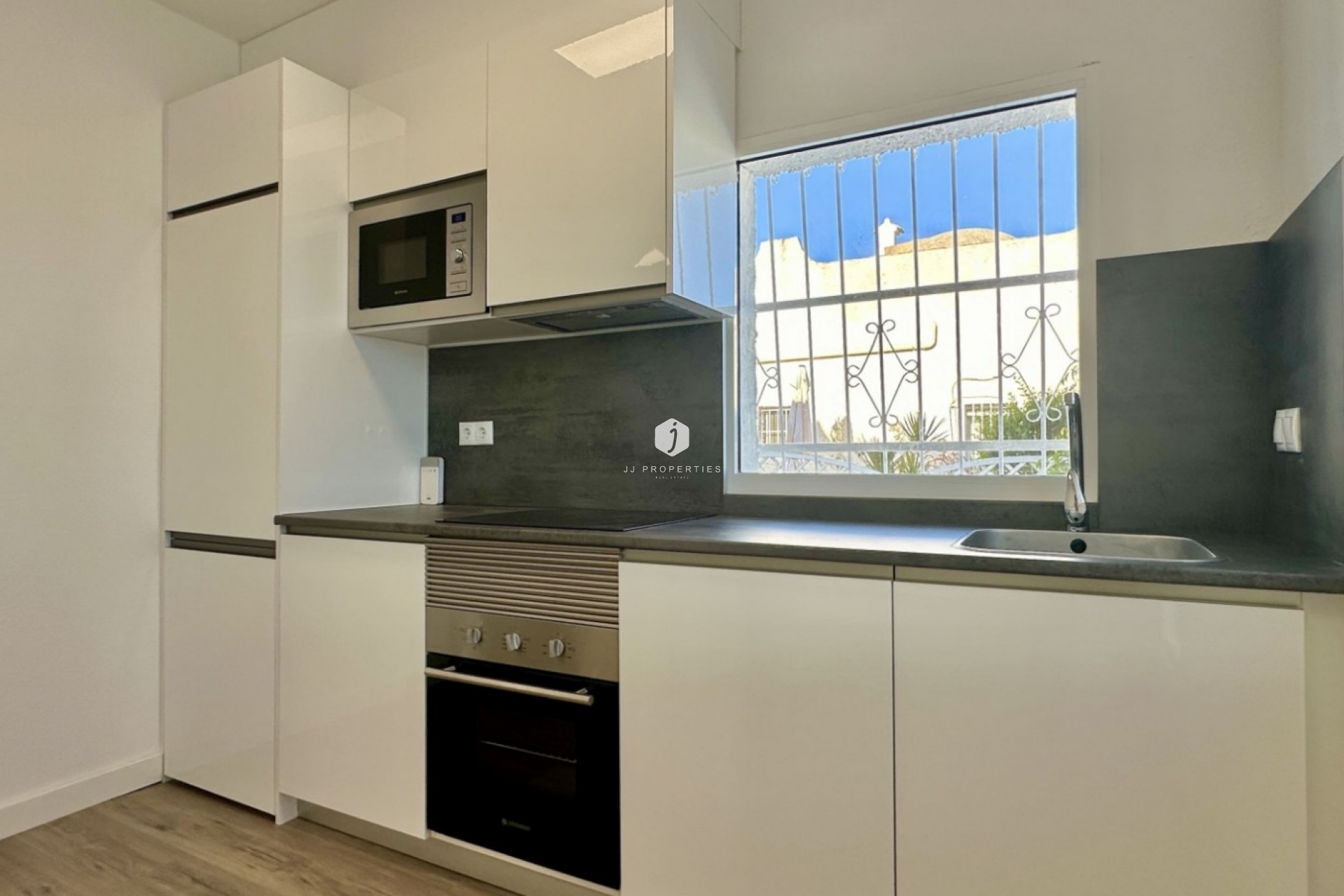 Z drugiej ręki - Bungalow -
Orihuela Costa - Costa Blanca