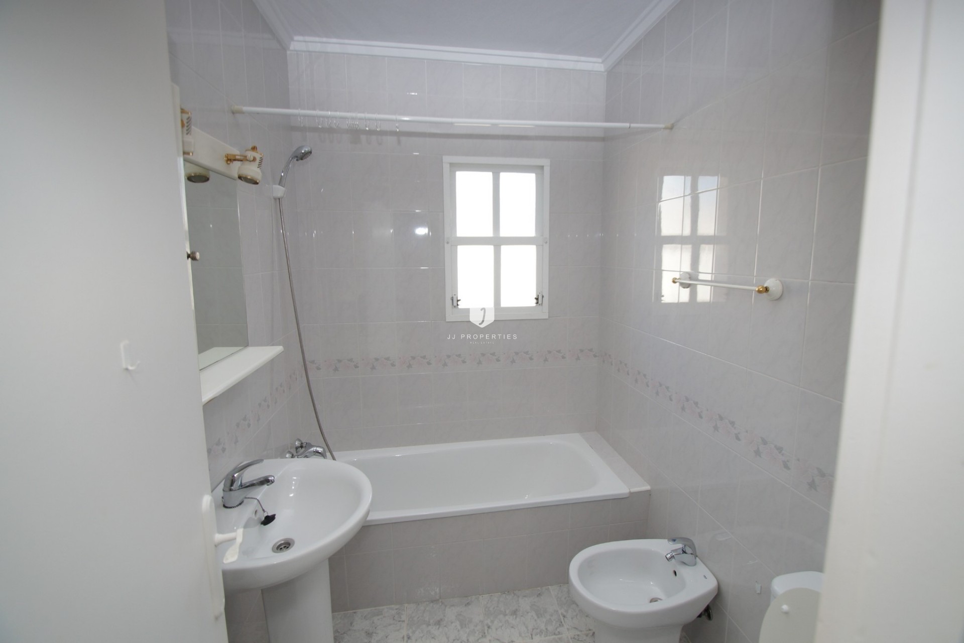 Z drugiej ręki - Bungalow -
Orihuela Costa - Costa Blanca