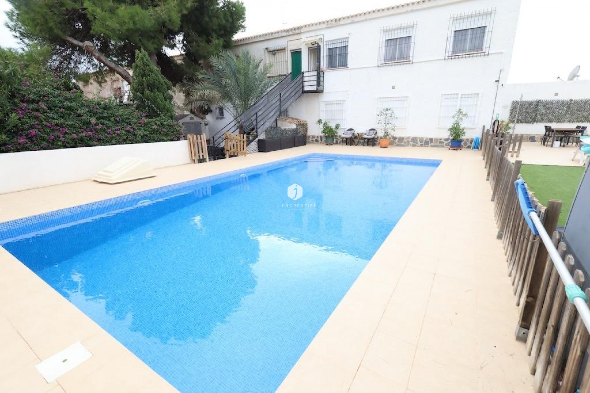 Z drugiej ręki - Bungalow -
Orihuela Costa - Costa Blanca