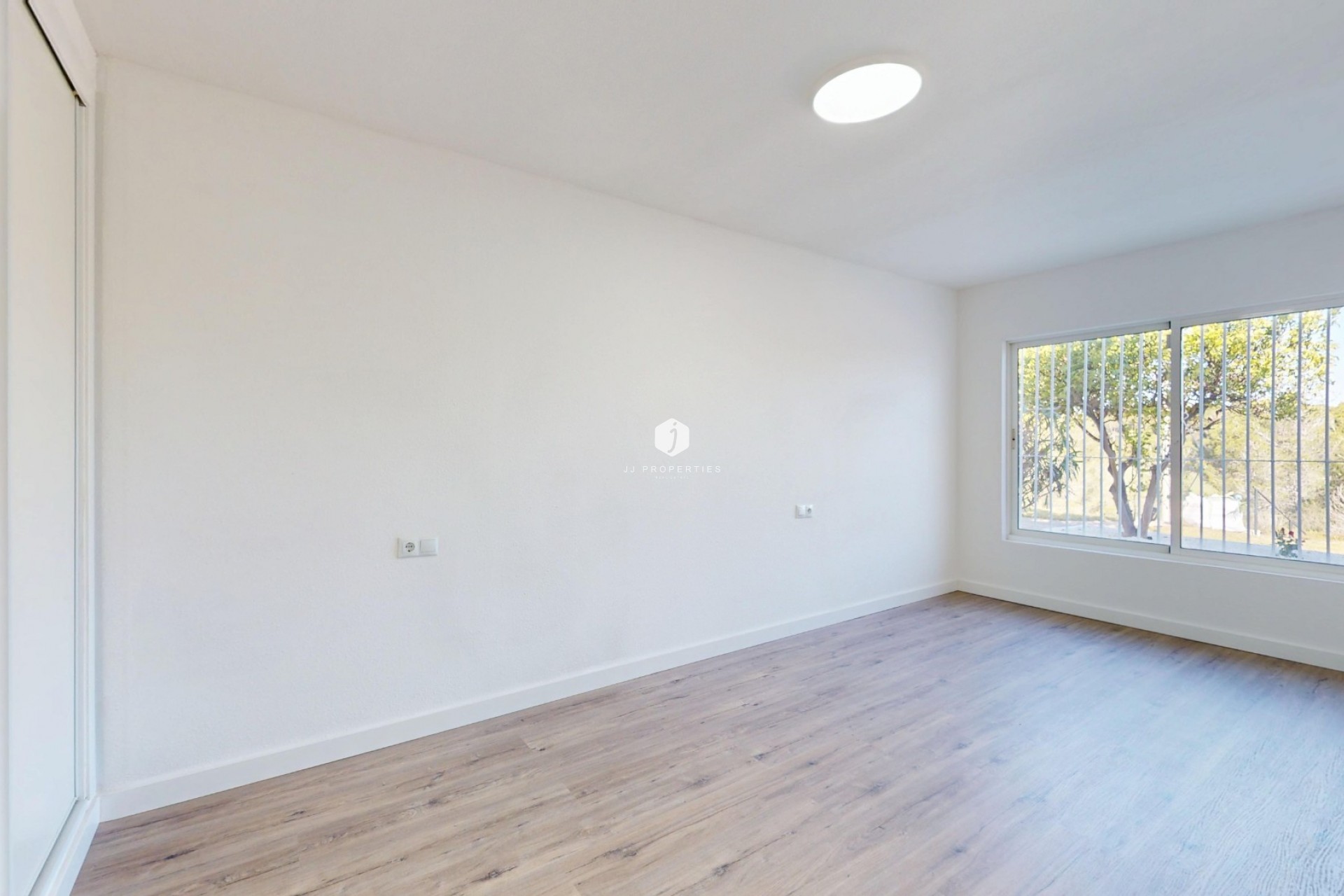 Z drugiej ręki - Bungalow -
Orihuela Costa - Costa Blanca