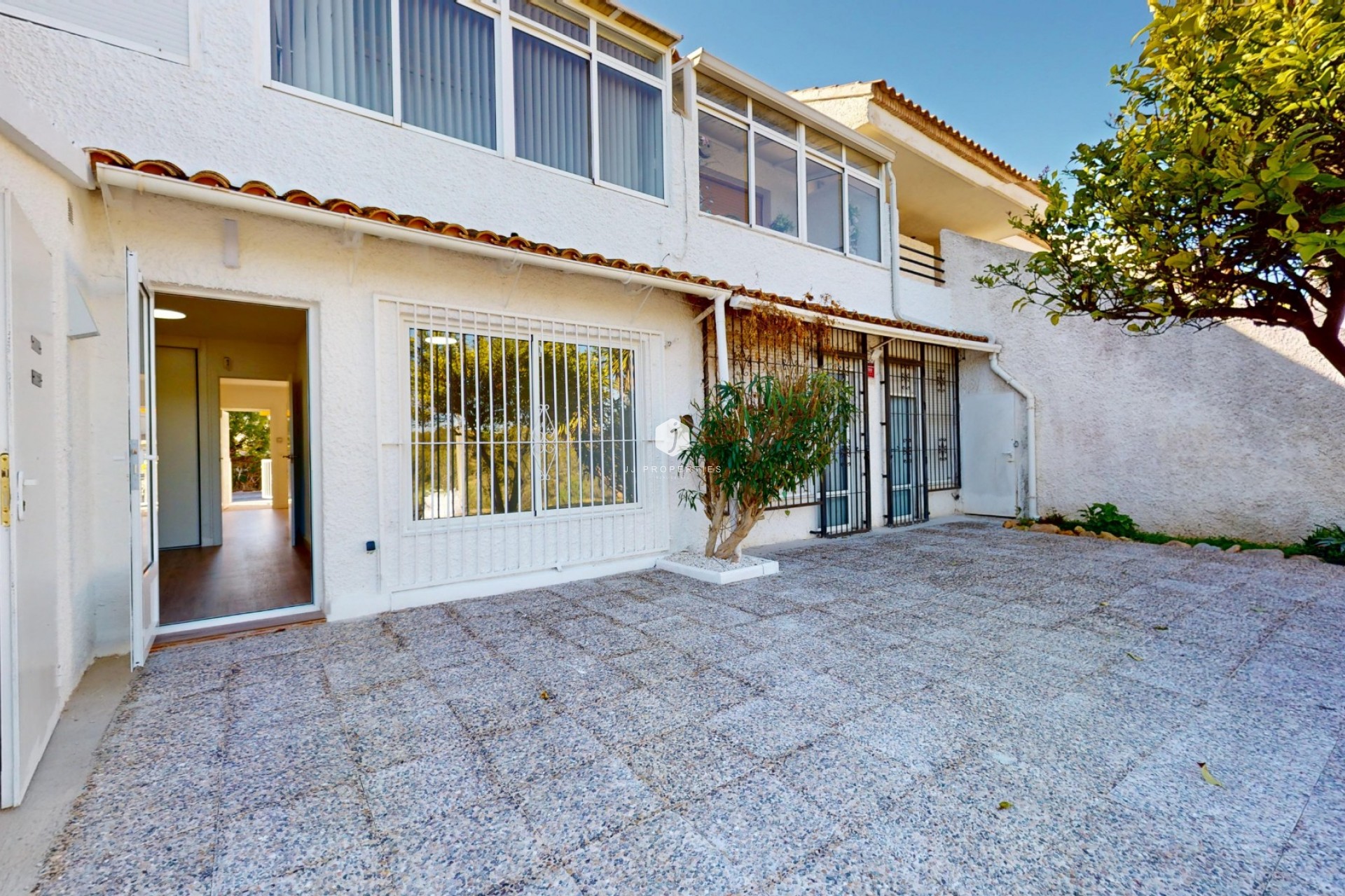 Z drugiej ręki - Bungalow -
Orihuela Costa - Costa Blanca