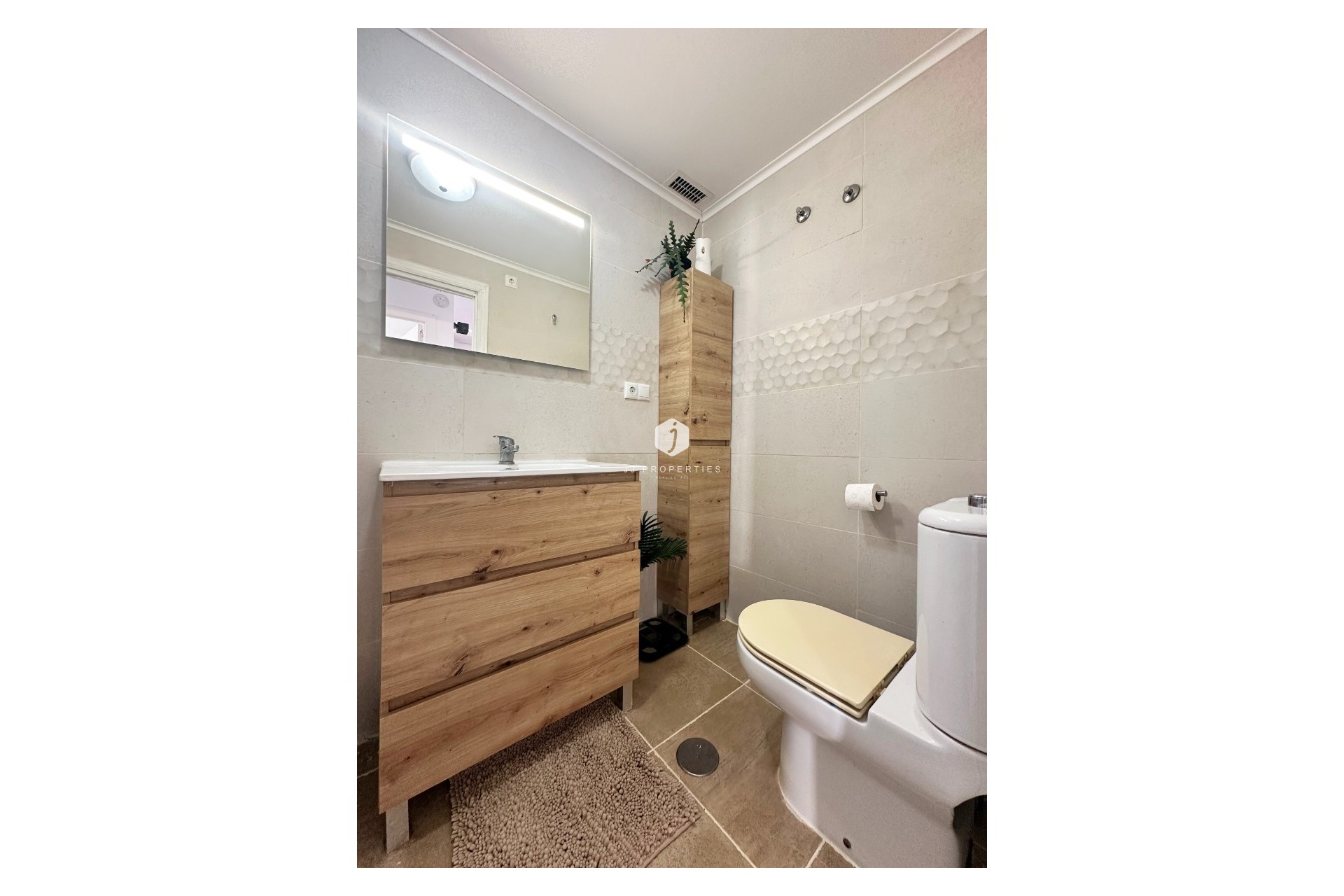 Z drugiej ręki - Bungalow -
Orihuela Costa - Costa Blanca