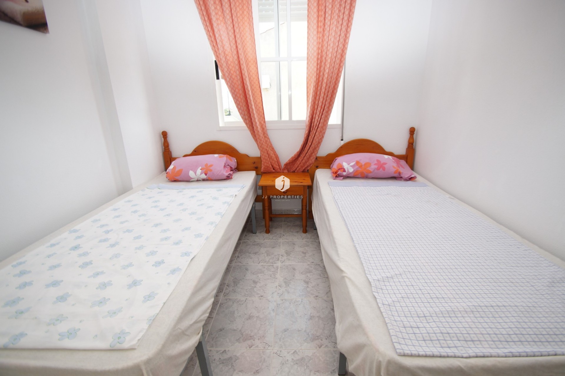 Z drugiej ręki - Bungalow -
Orihuela Costa - Costa Blanca