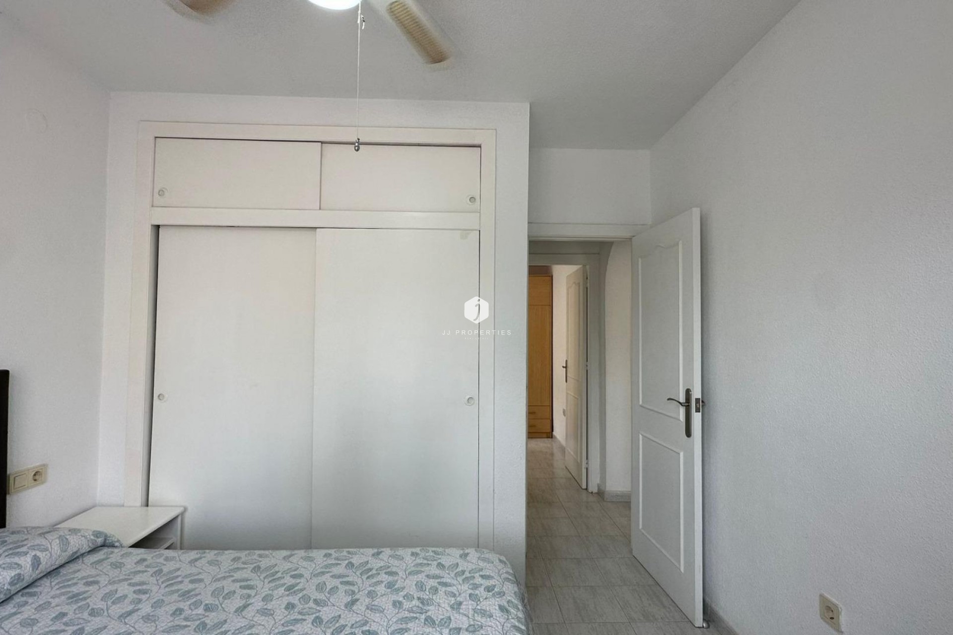 Z drugiej ręki - Bungalow -
Orihuela Costa - Los Almendros-la Florida