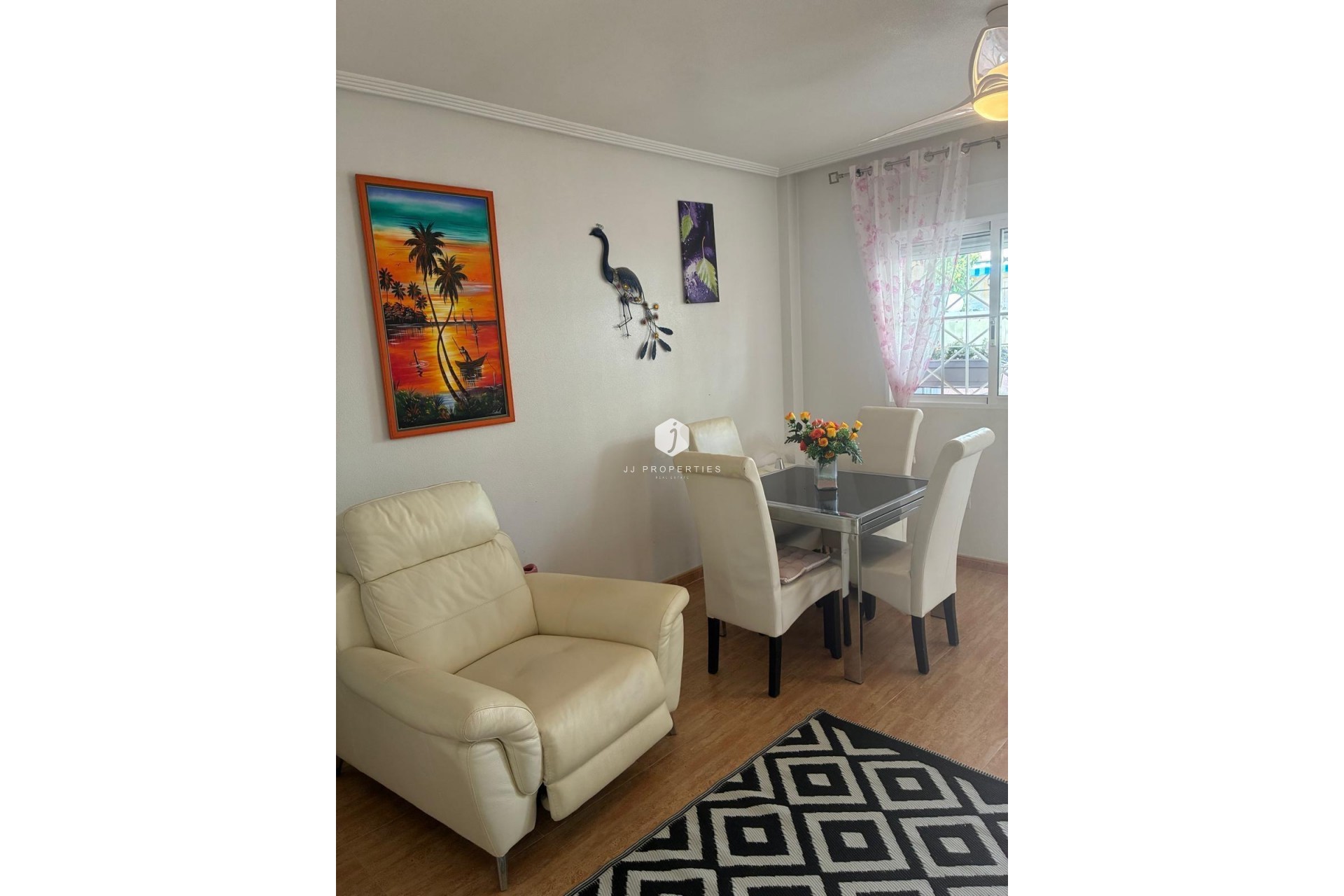 Z drugiej ręki - Bungalow -
Orihuela Costa - Los Almendros-la Florida