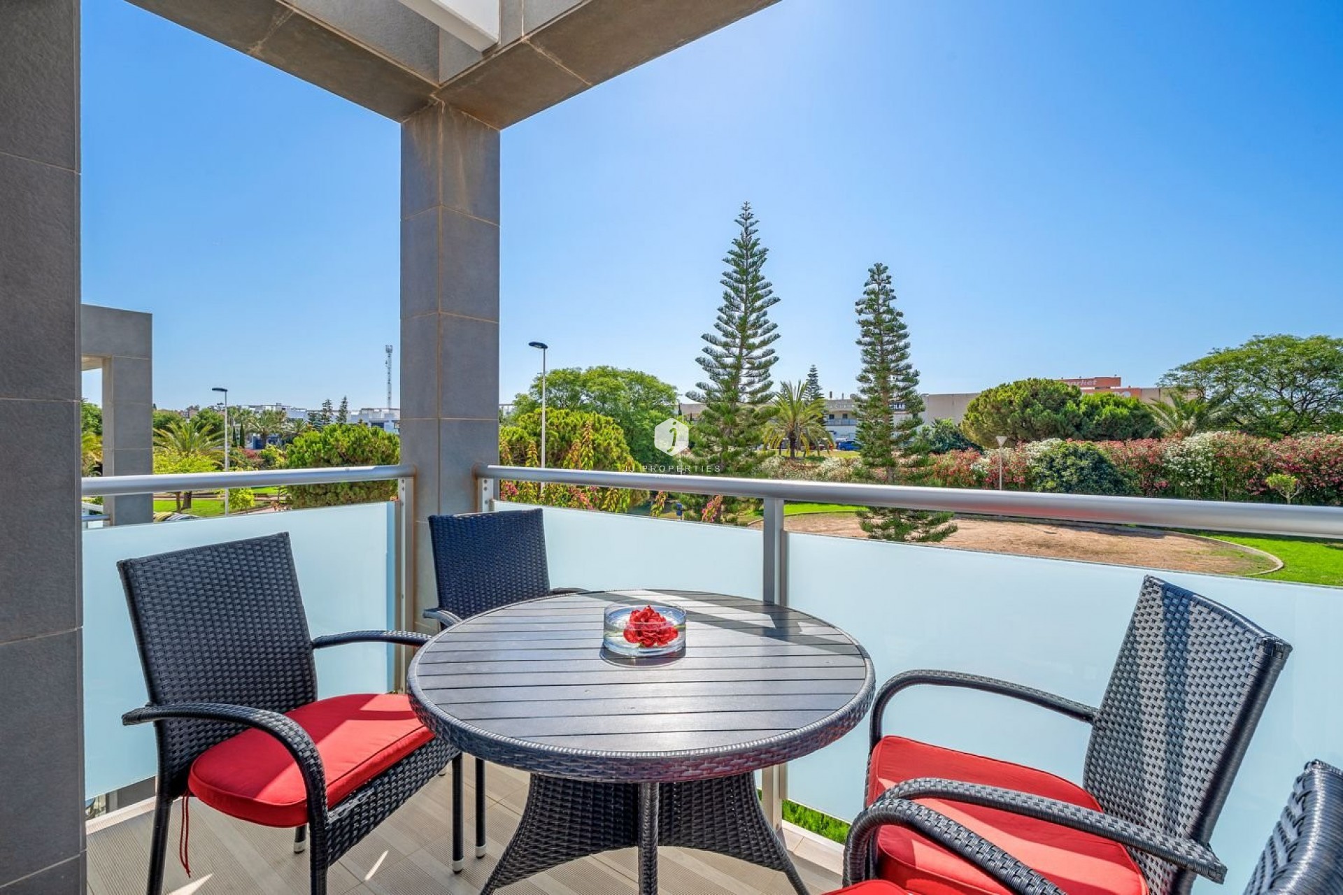 Z drugiej ręki - Bungalow -
Punta Prima - Costa Blanca