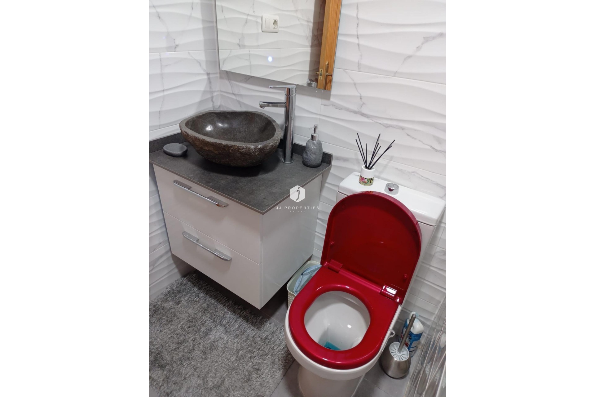 Z drugiej ręki - Bungalow -
San Miguel de Salinas - Costa Blanca Sur