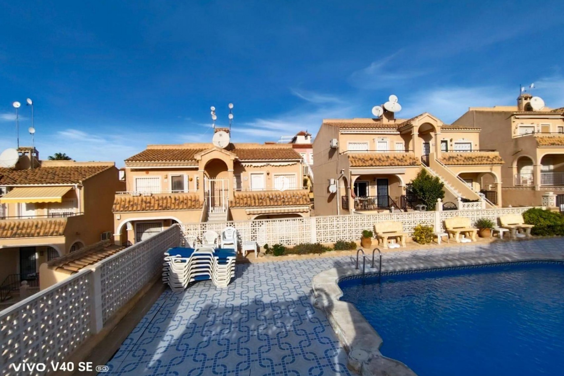 Z drugiej ręki - Bungalow -
San Miguel de Salinas - Inland