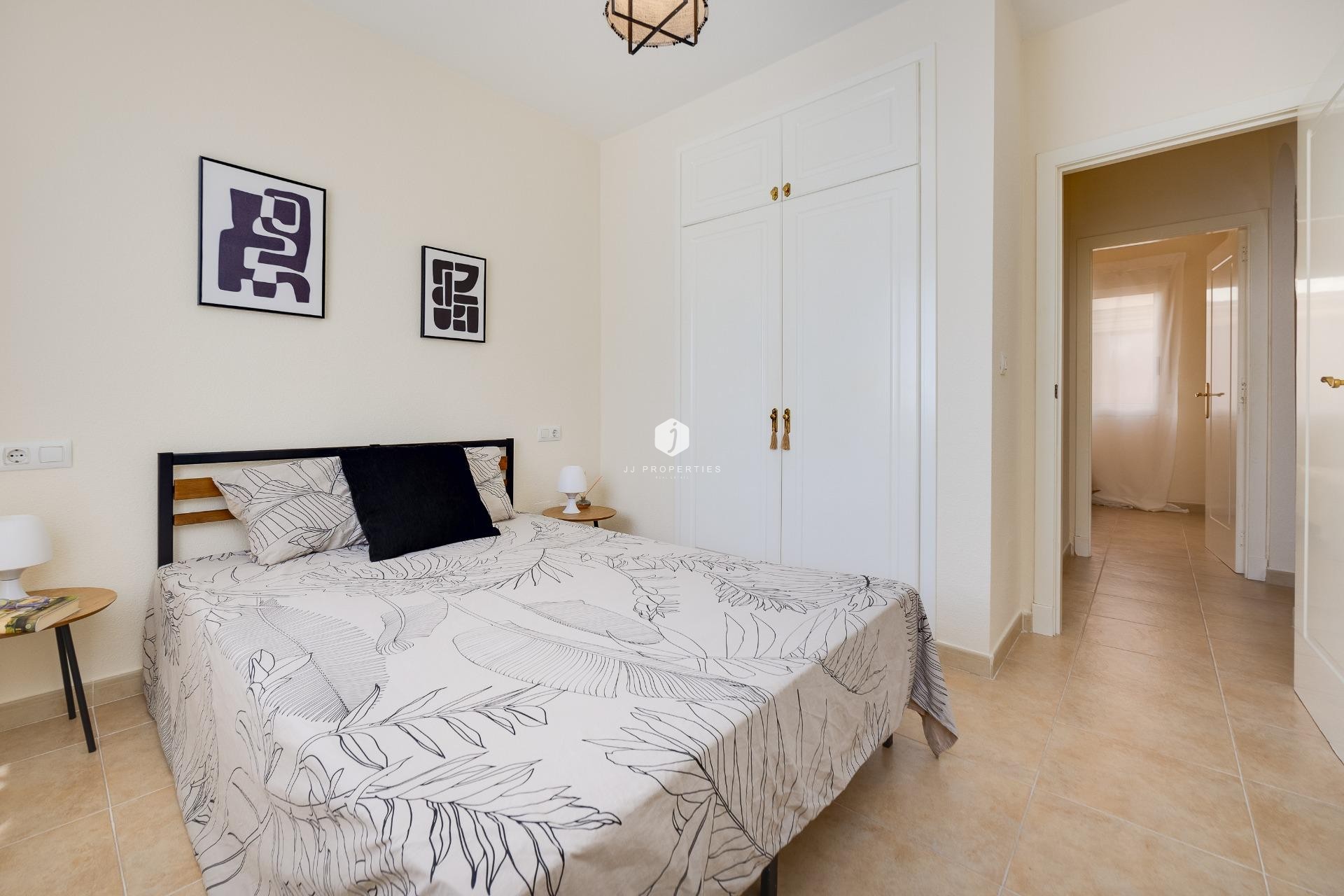 Z drugiej ręki - Bungalow -
Torrevieja - Aguas Nuevas 1