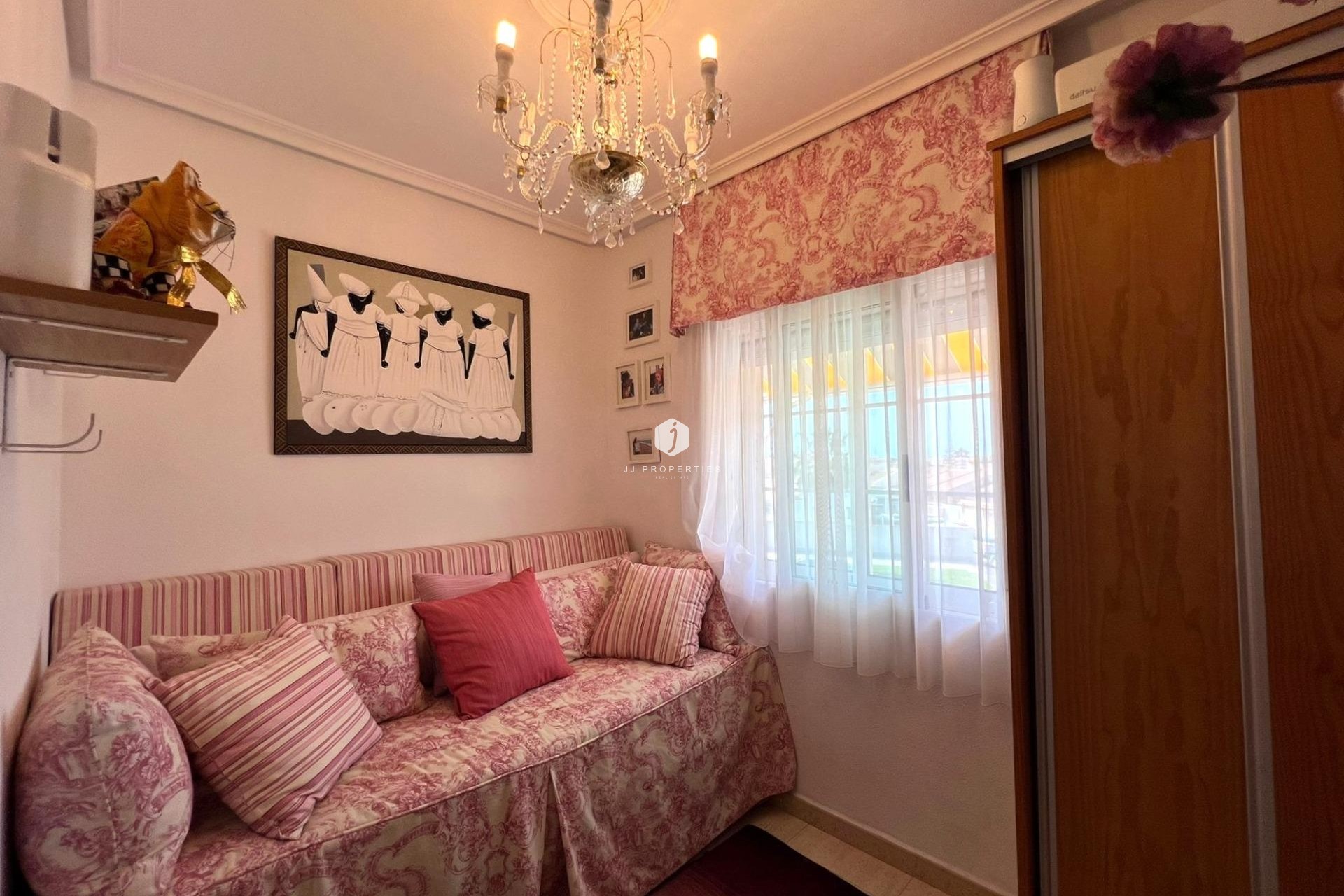Z drugiej ręki - Bungalow -
Torrevieja - aguas nuevas