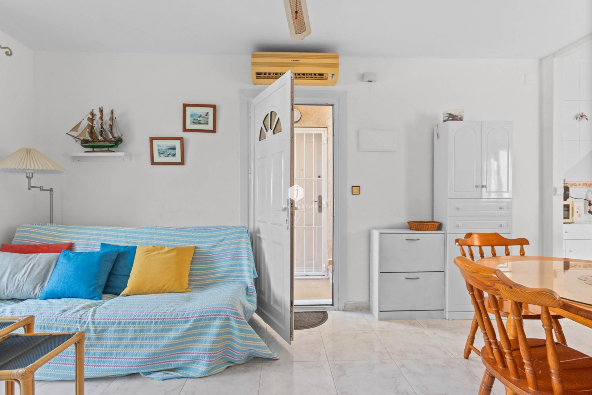 Z drugiej ręki - Bungalow -
Torrevieja - Costa Blanca