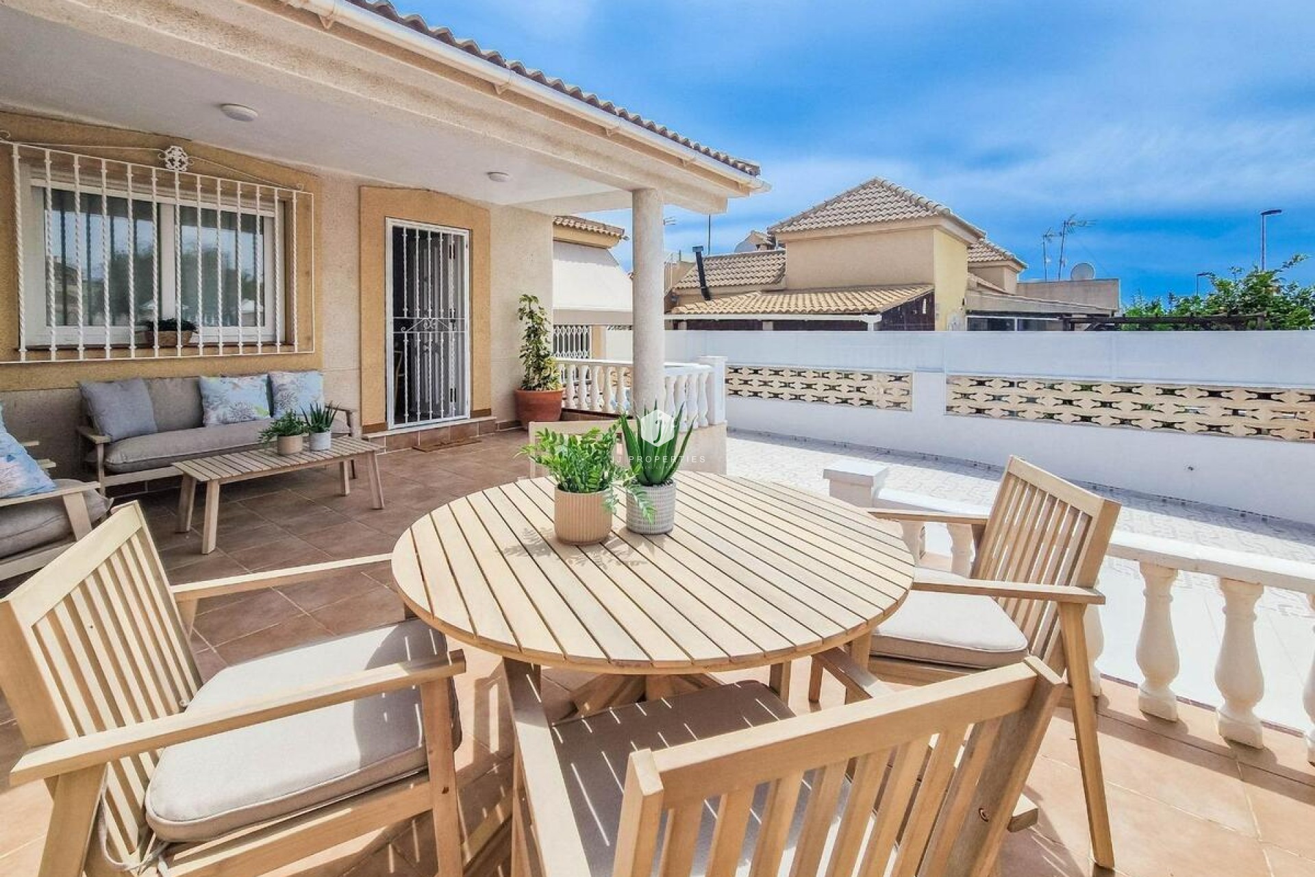 Z drugiej ręki - Bungalow -
Torrevieja - Costa Blanca