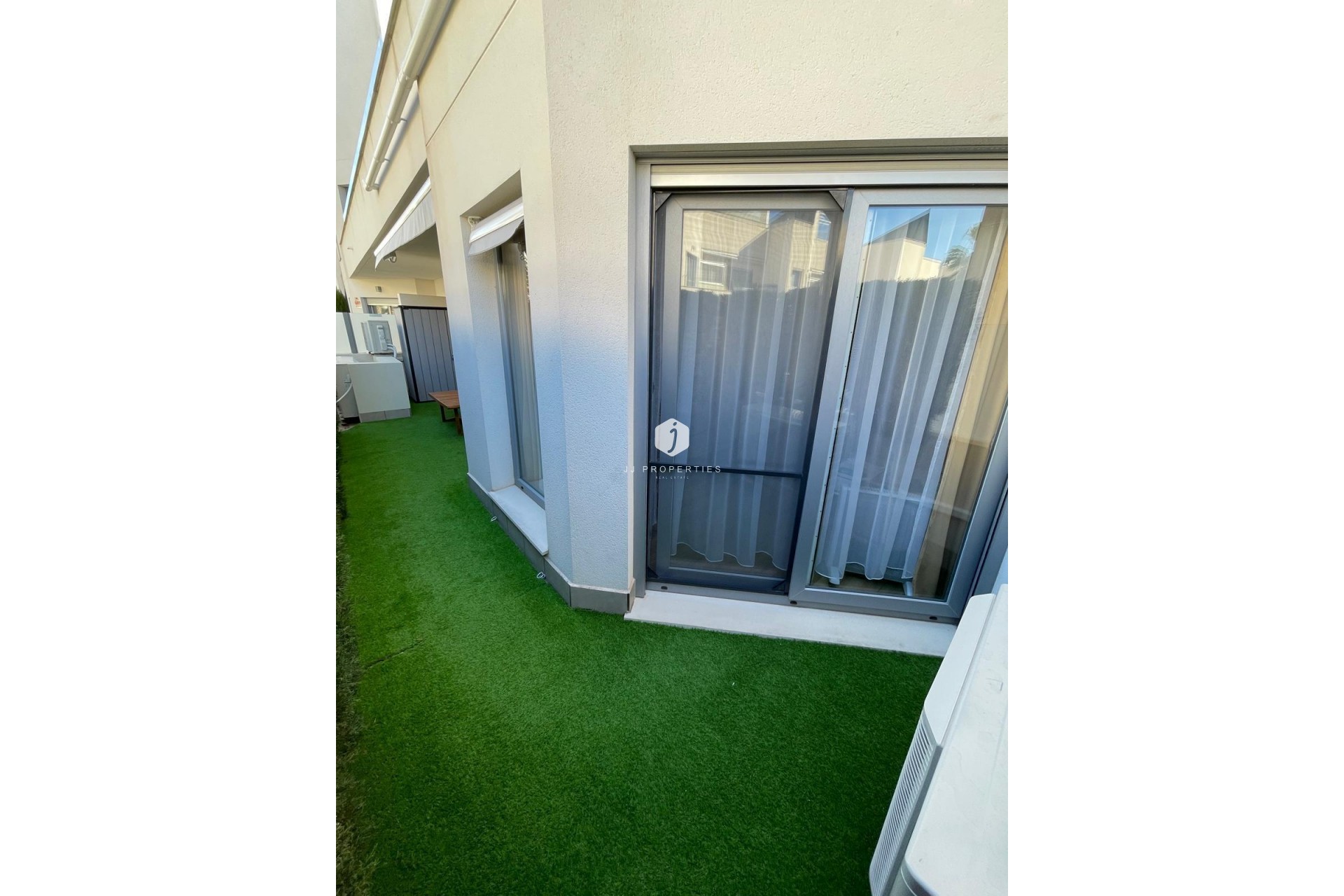 Z drugiej ręki - Bungalow -
Torrevieja - Costa Blanca