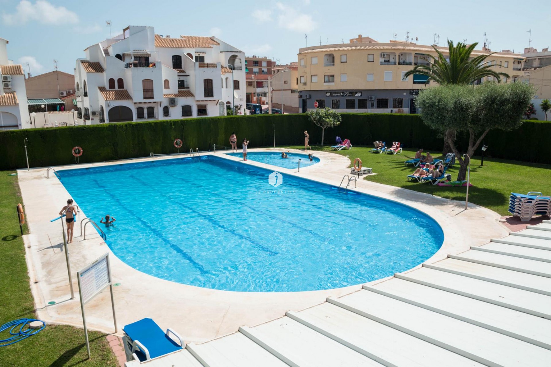 Z drugiej ręki - Bungalow -
Torrevieja - Costa Blanca