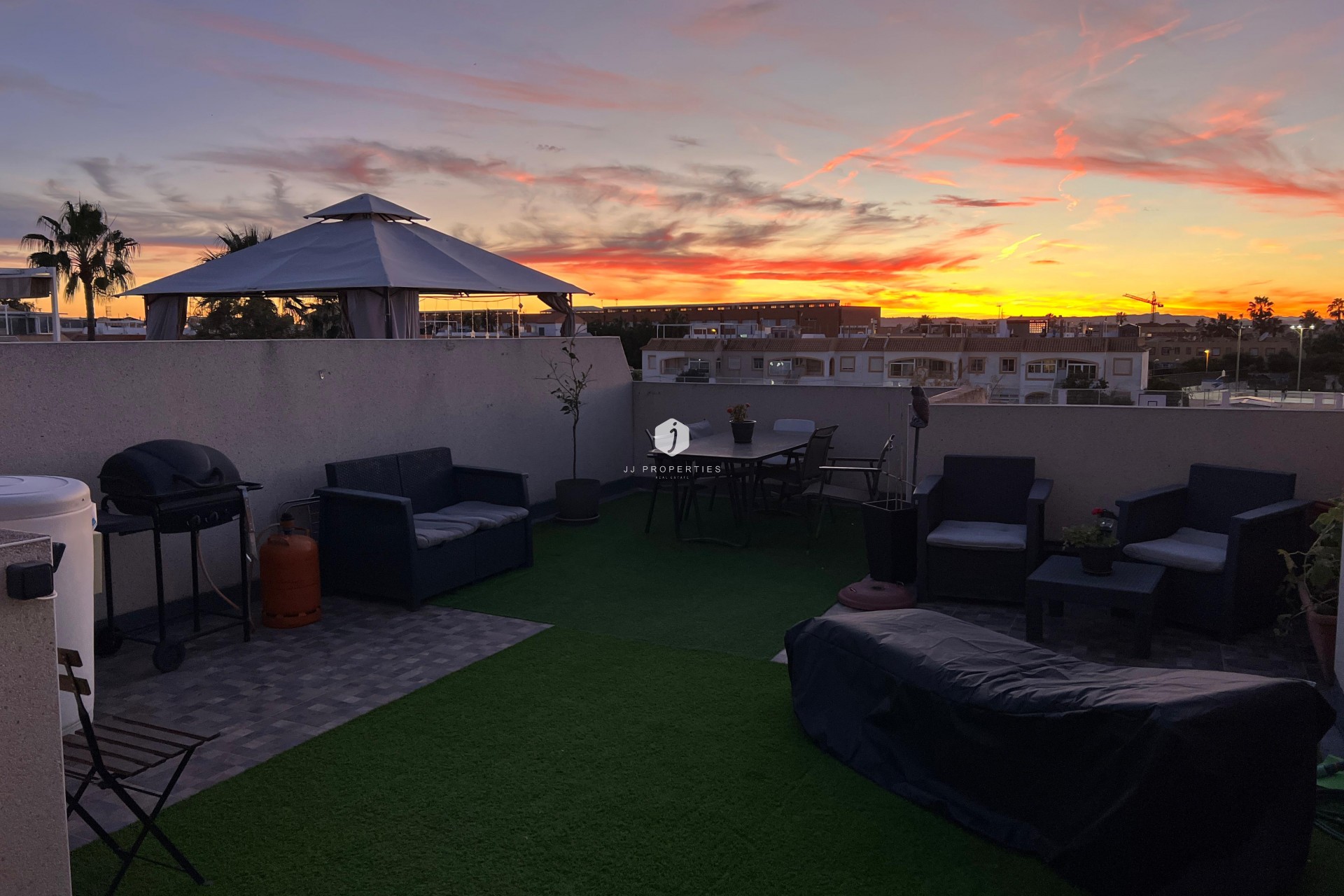 Z drugiej ręki - Bungalow -
Torrevieja - Costa Blanca