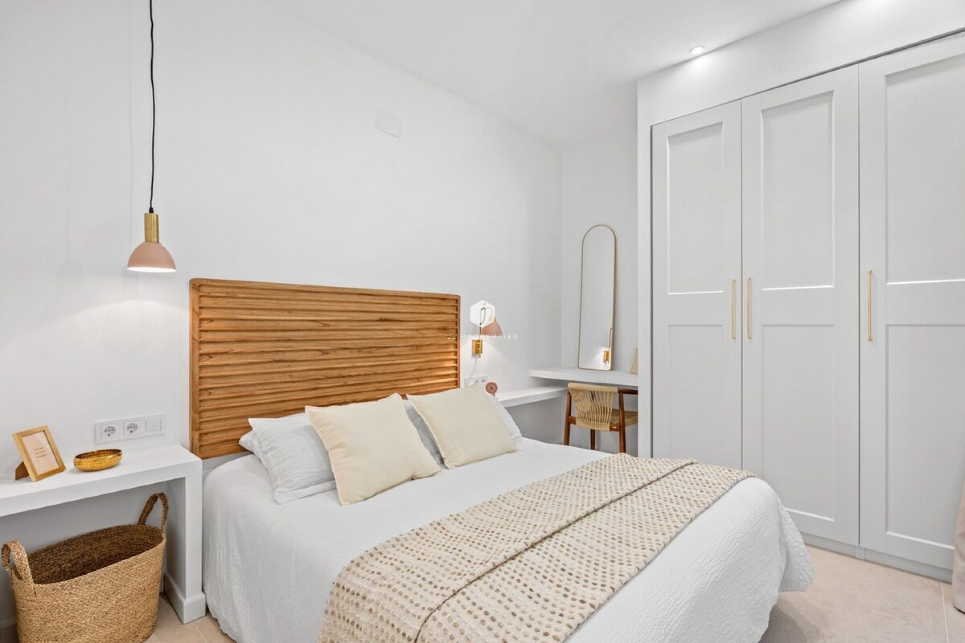 Z drugiej ręki - Bungalow -
Torrevieja - Costa Blanca