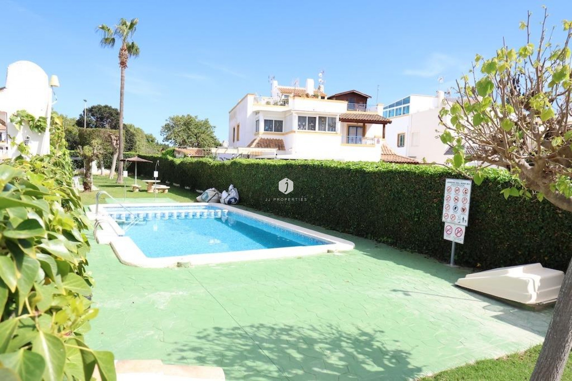 Z drugiej ręki - Bungalow -
Torrevieja - Costa Blanca