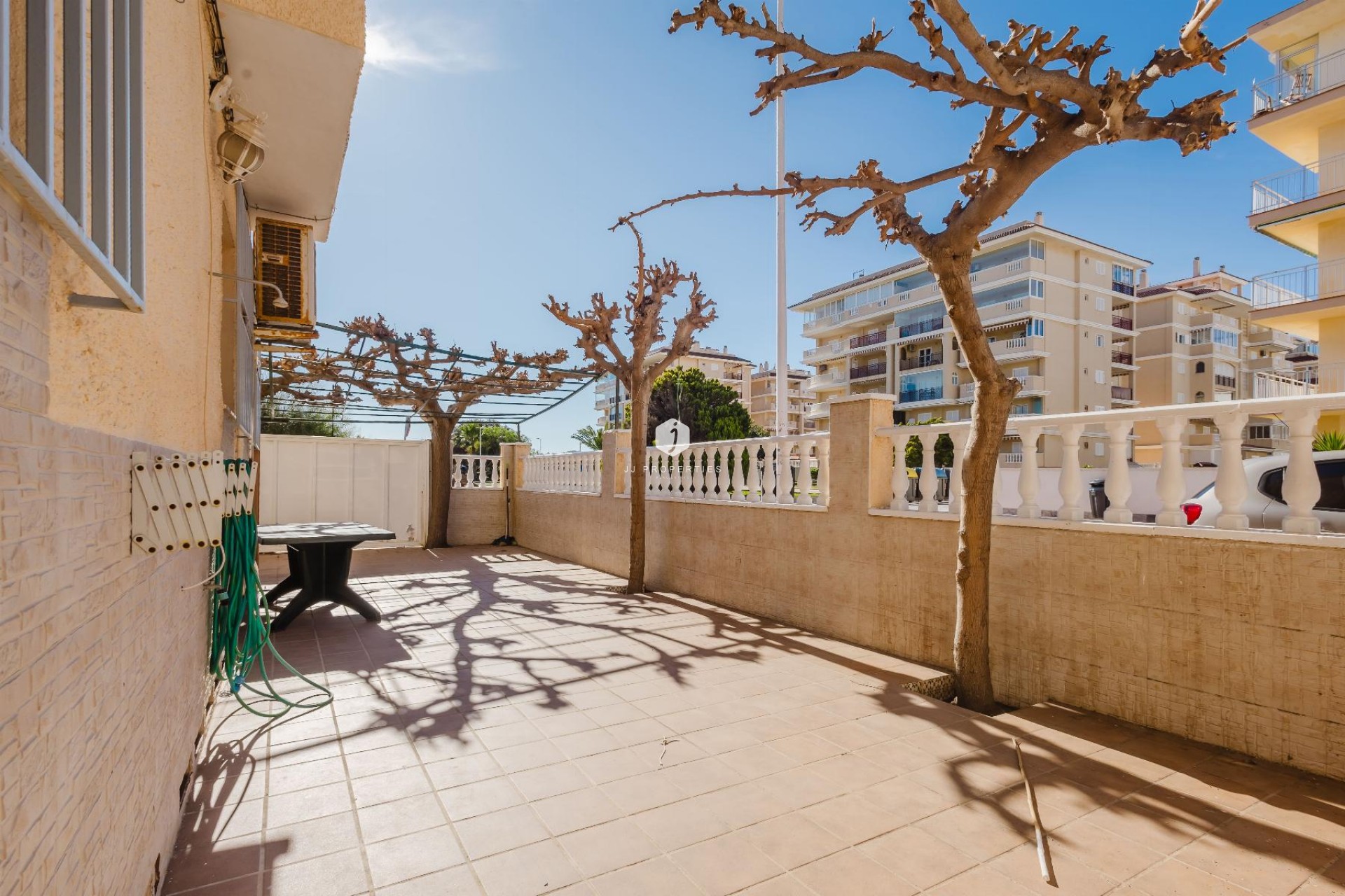 Z drugiej ręki - Bungalow -
Torrevieja - Costa Blanca