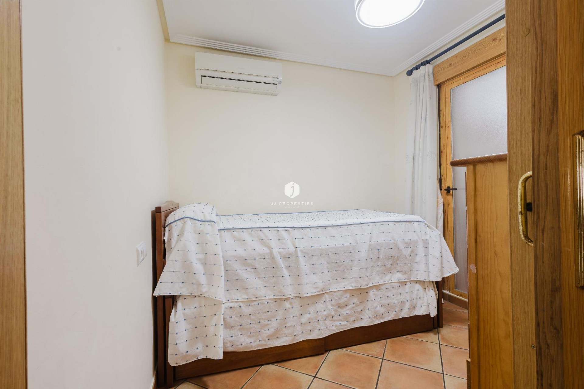 Z drugiej ręki - Bungalow -
Torrevieja - Costa Blanca