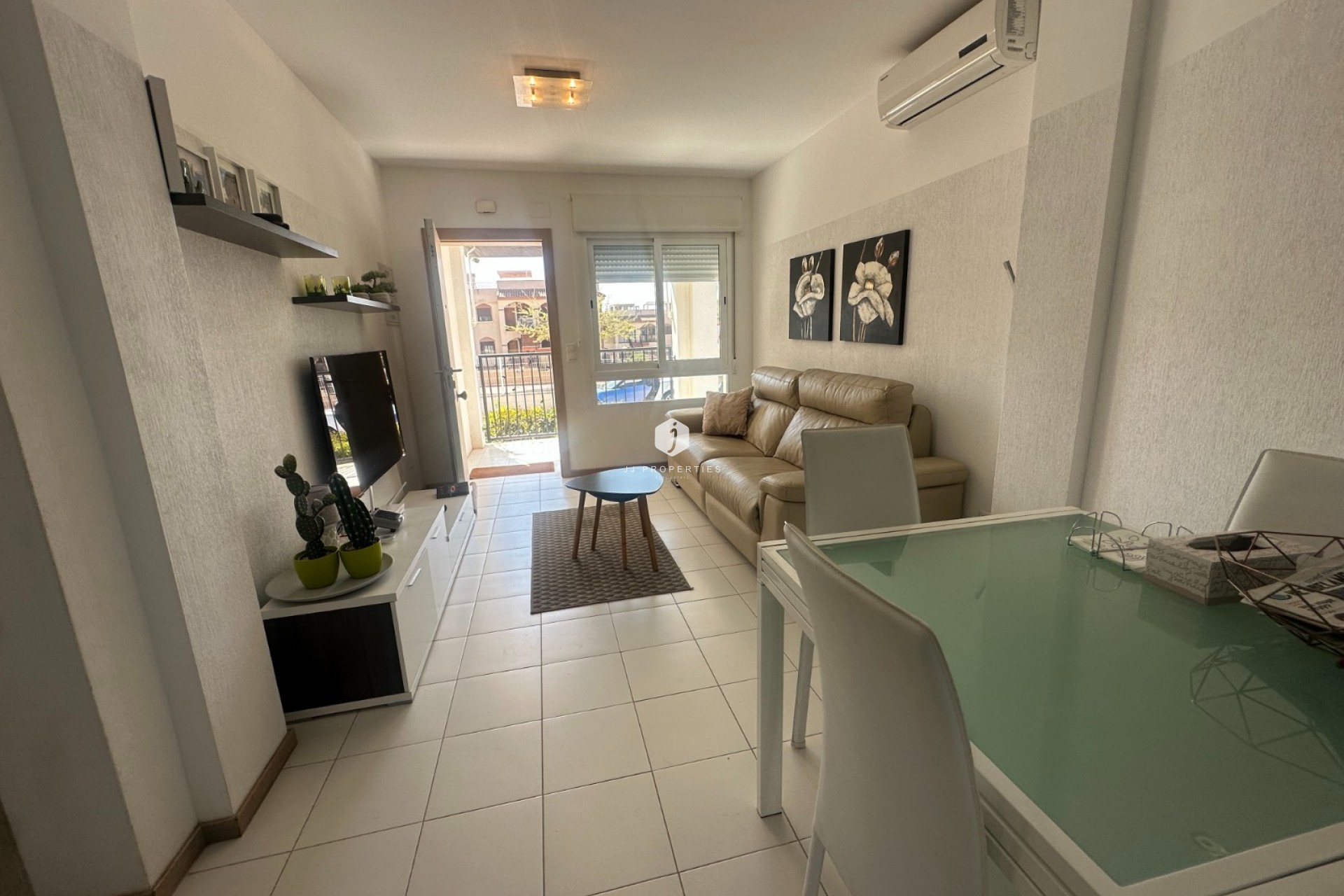 Z drugiej ręki - Bungalow -
Torrevieja - Costa Blanca