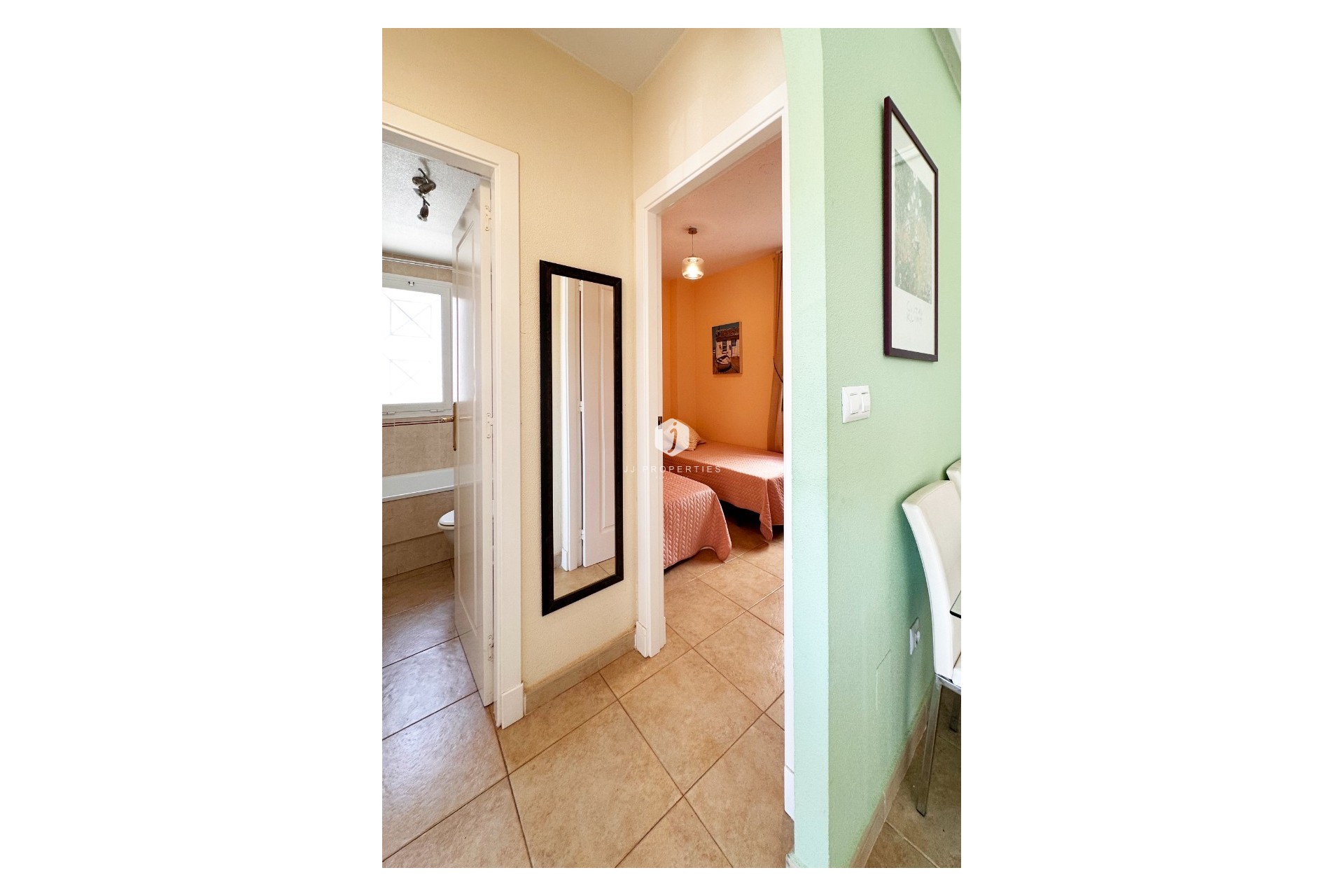 Z drugiej ręki - Bungalow -
Torrevieja - Costa Blanca
