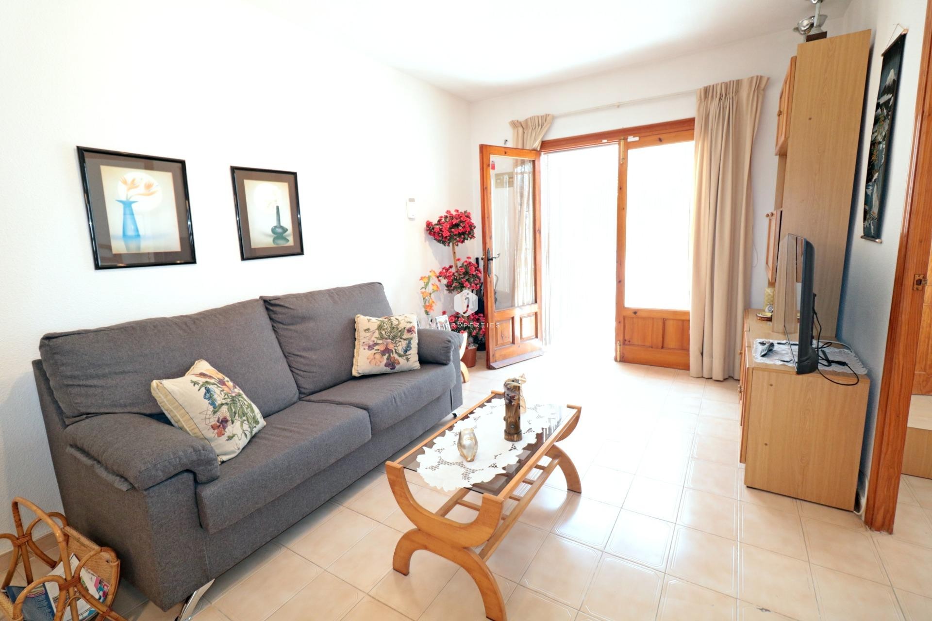 Z drugiej ręki - Bungalow -
Torrevieja - El Acequión - Los Náufragos