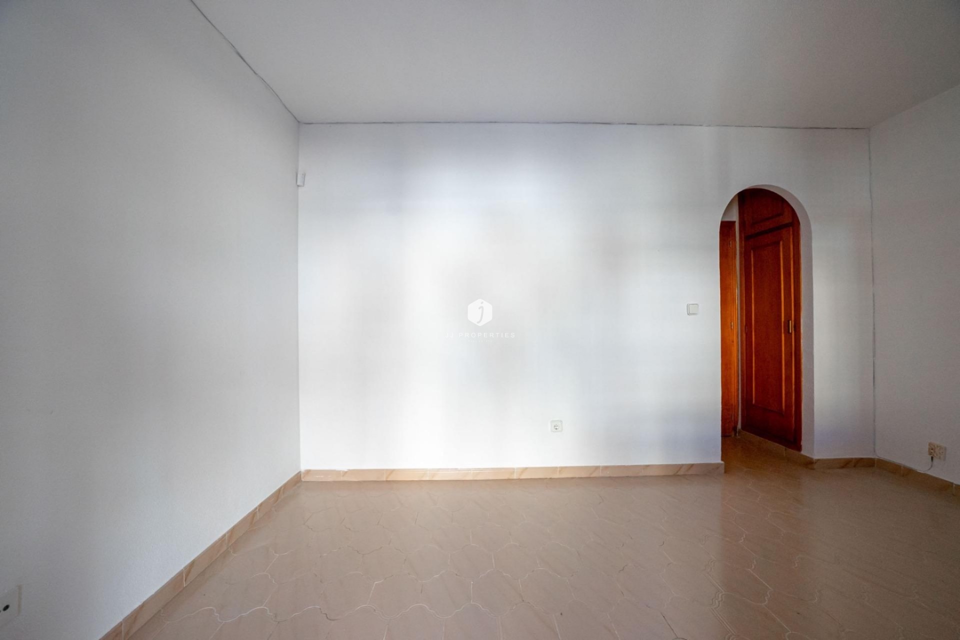 Z drugiej ręki - Bungalow -
Torrevieja - El chaparral