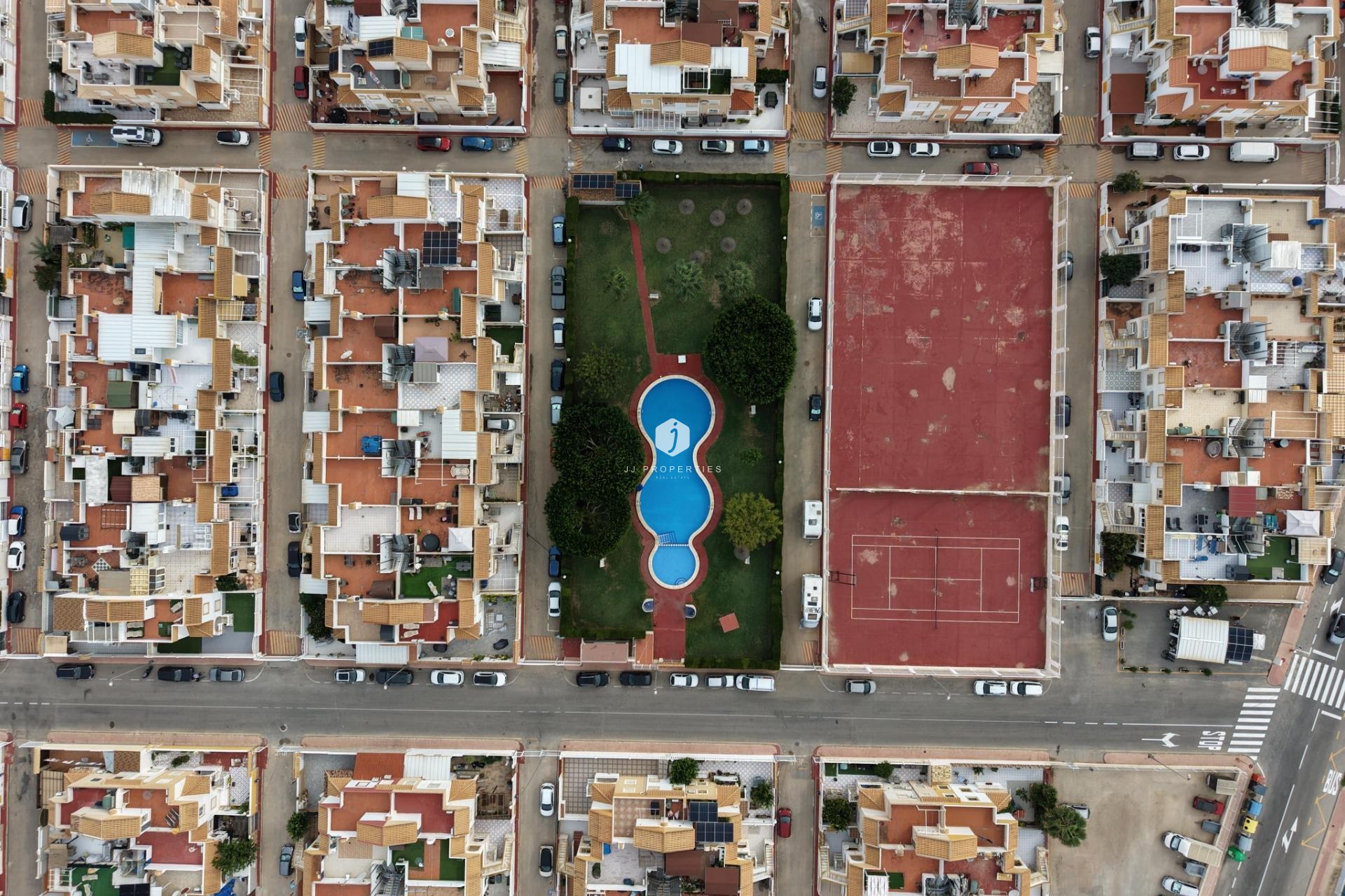 Z drugiej ręki - Bungalow -
Torrevieja - El Limonar